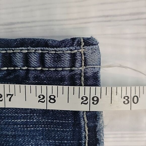 Silver Jeans Co Tuesday women's low-rise bootcut distressed blue denim. Size 26 - Picture 16 of 16